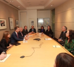 Reunión con los responsables del diario Los Angeles Times